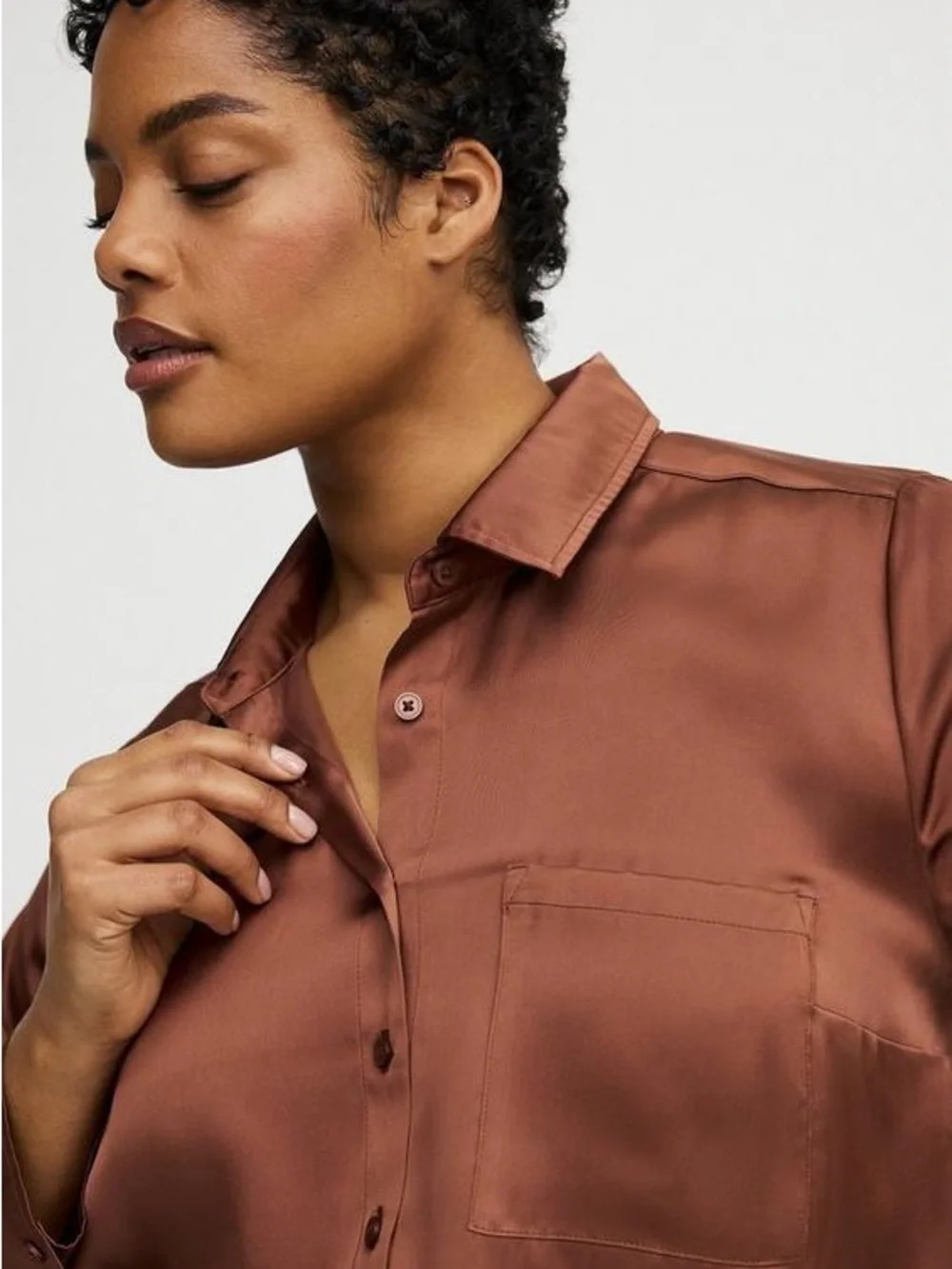 torrid Satin Relaxed Button-Up Shirt size large - Picture 2 of 9